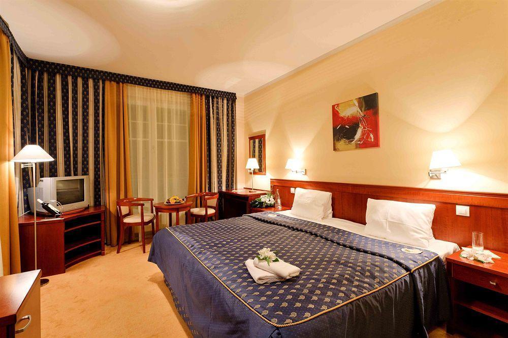 Spa & Wellness Hotel Olympia Marienbad Ngoại thất bức ảnh